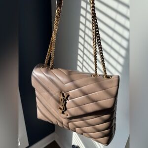 Like new SAINT LAURENT Loulou medium quilted leather shoulder bag (Taupe)